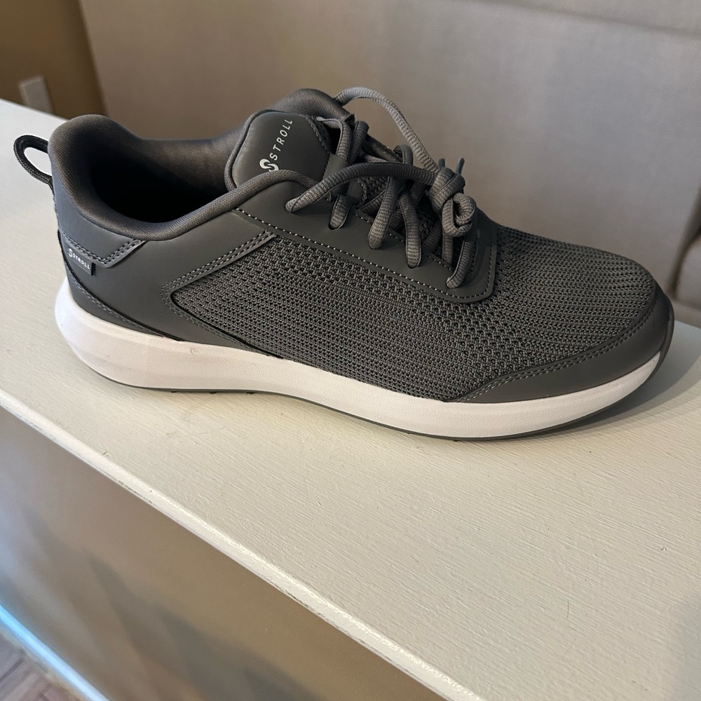 Gray Golf Shoe